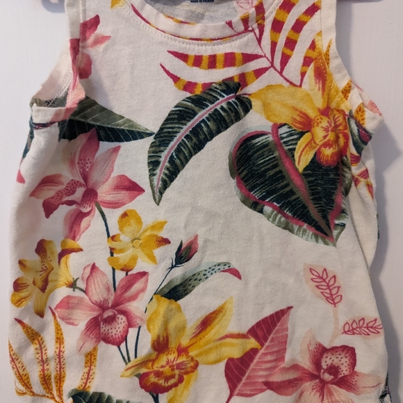 ✨3/$15 Old Navy Tropical Tank Top - Picture 2 of 3
